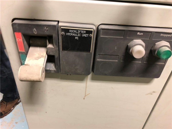 Allis Chalmers 42 X 65 Mk-i Superior Gyratory Crusher)